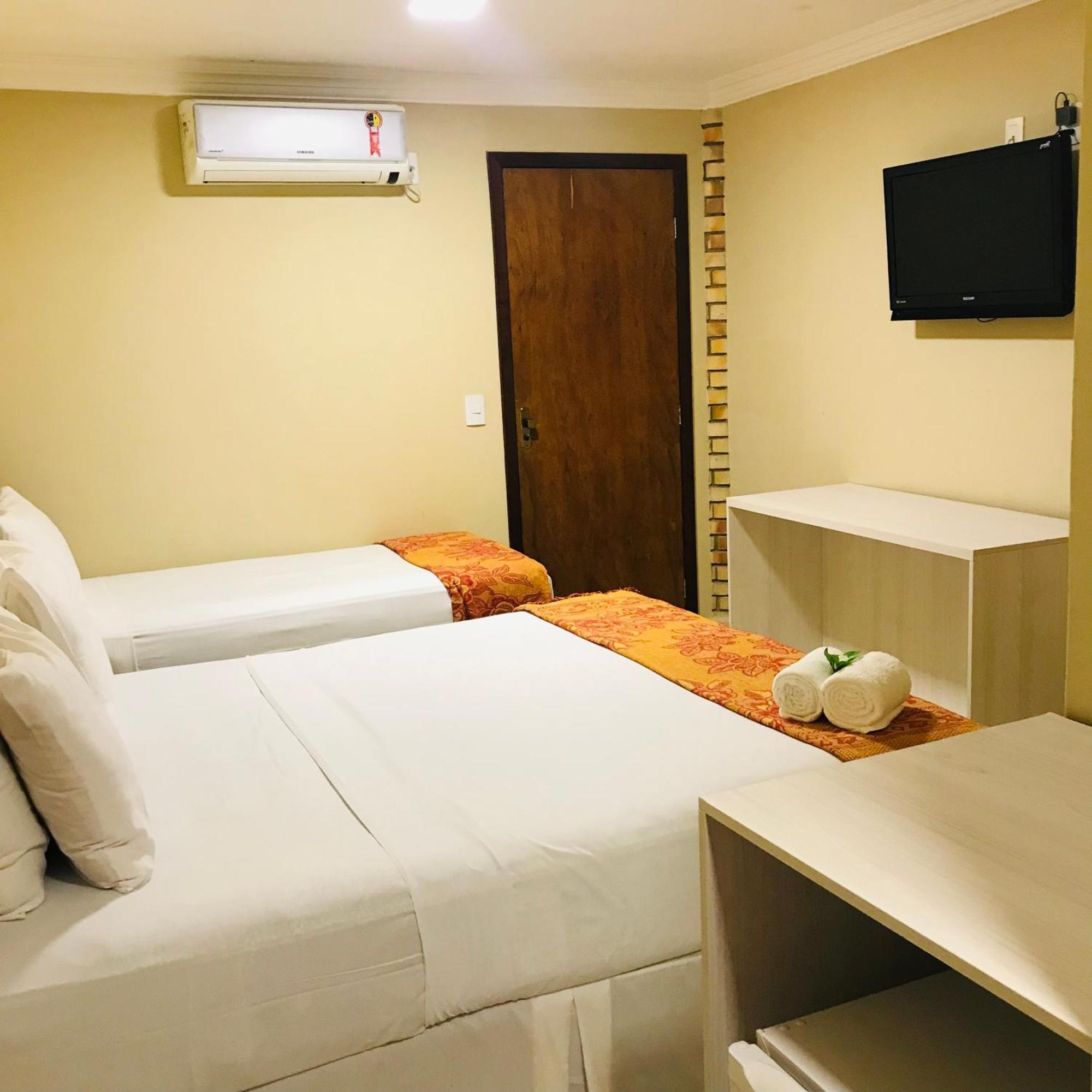 Hotel Pousada Latitude Canoa Quebrada Ngoại thất bức ảnh