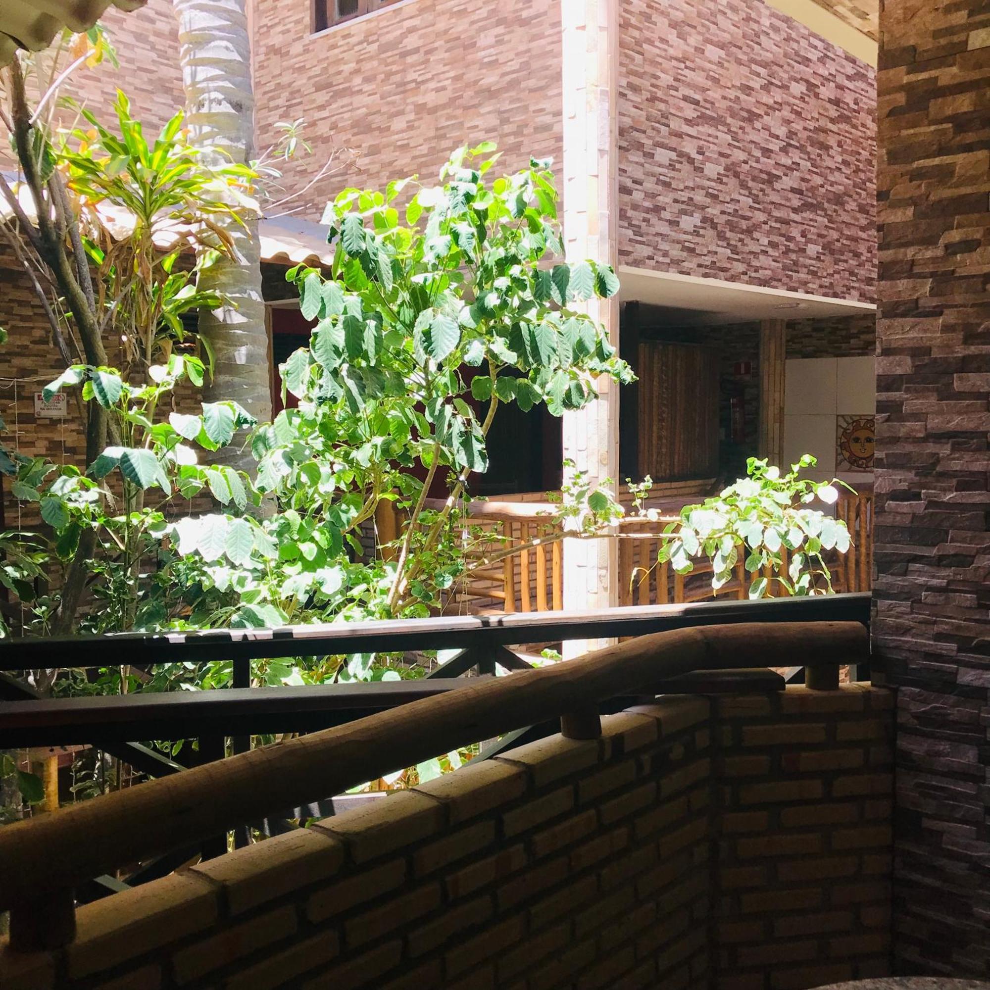 Hotel Pousada Latitude Canoa Quebrada Ngoại thất bức ảnh