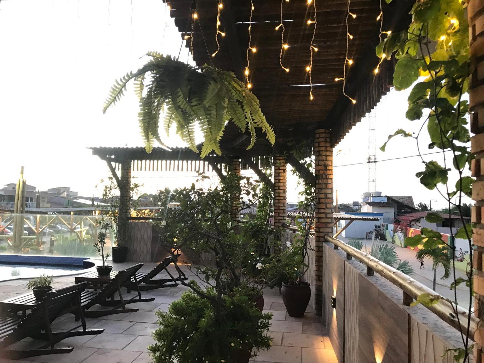 Hotel Pousada Latitude Canoa Quebrada Ngoại thất bức ảnh